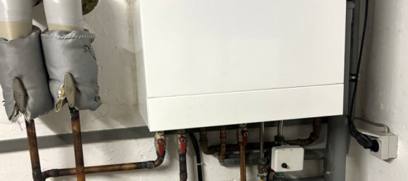 Adosado de 4 habitaciónes en Neumunster, Germany No. 14126 15