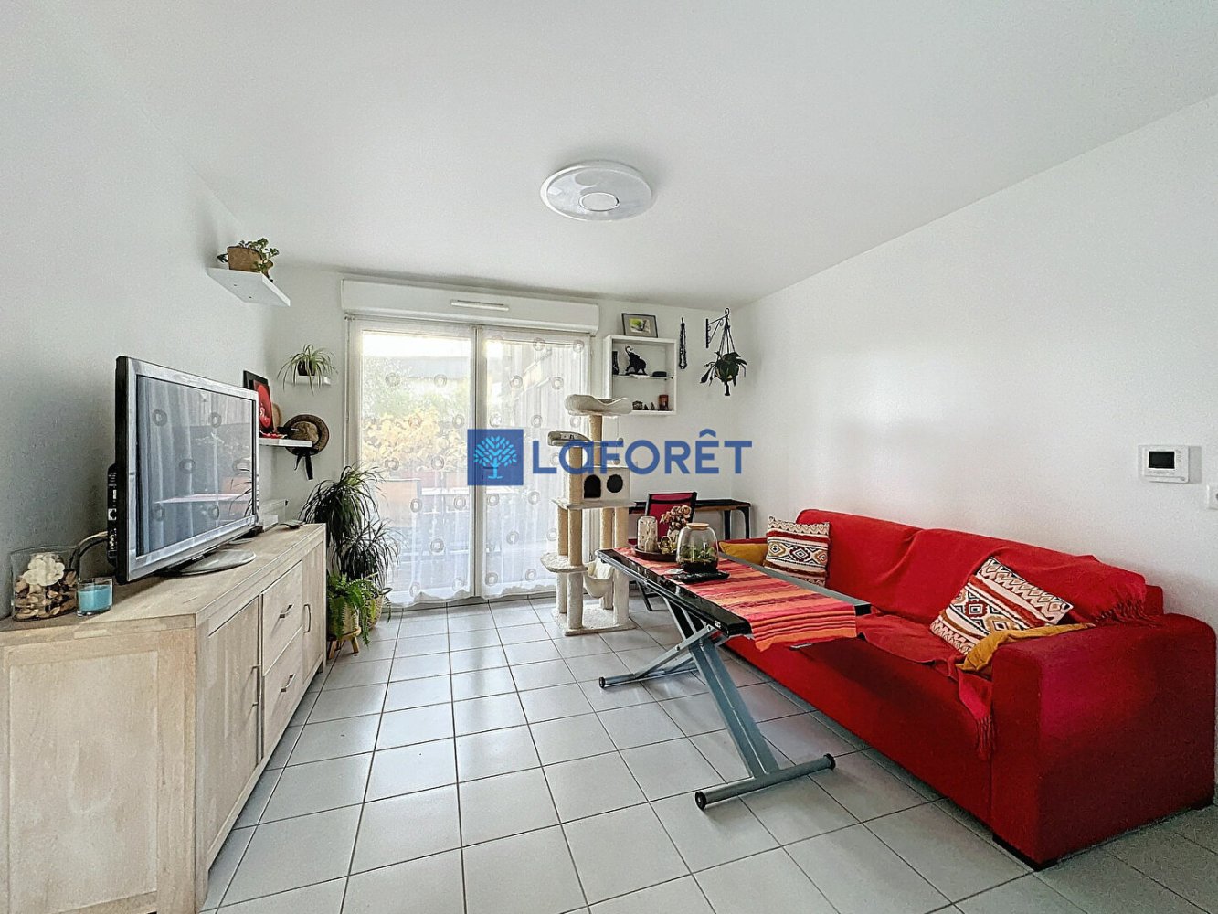 1 bedroom Apartment in Sainte-Genevieve-des-Bois, France No. 142173