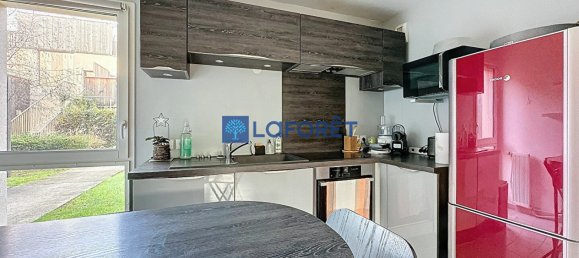 1 bedroom Apartment in Sainte-Genevieve-des-Bois, France No. 142173 3