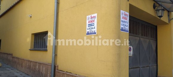 Almacén en Baronissi, Italy 100 m² No. 73736 3