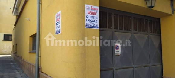 Almacén en Baronissi, Italy 100 m² No. 73736 2