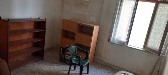 3 rooms Apartment in Pozzuoli, Italy No. 86785 10