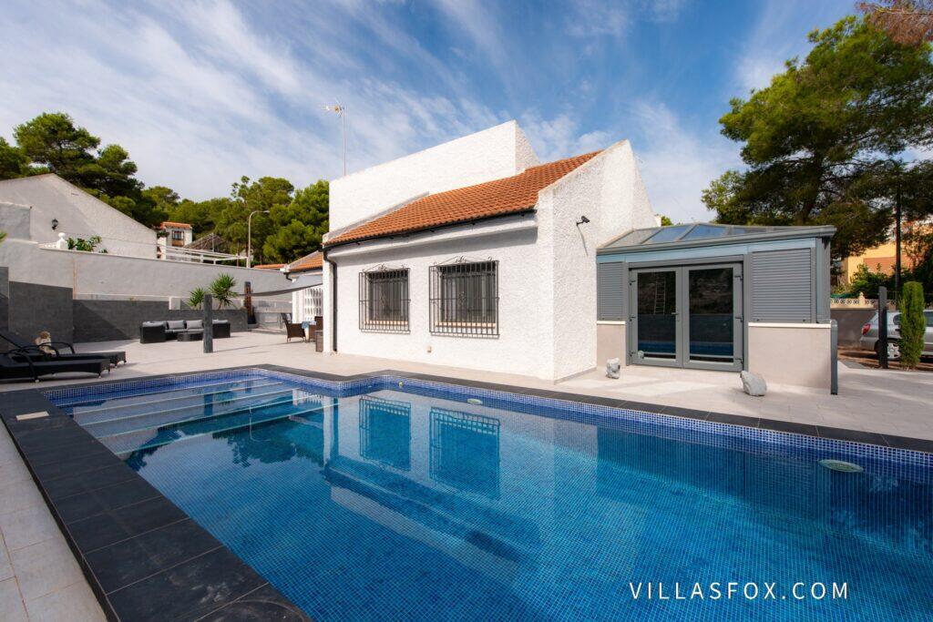 3 bedrooms Villa in San Miguel de Salinas, Spain No. 246033