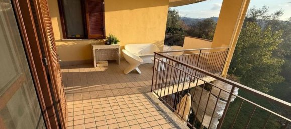 5 rooms Apartment in Benevento, Italy No. 31780 9