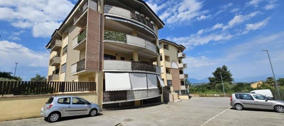 5 rooms Apartment in Benevento, Italy No. 31780 2