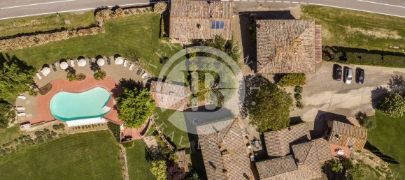 10 chambres Villa à Buonconvento, Italy No. 211948 4