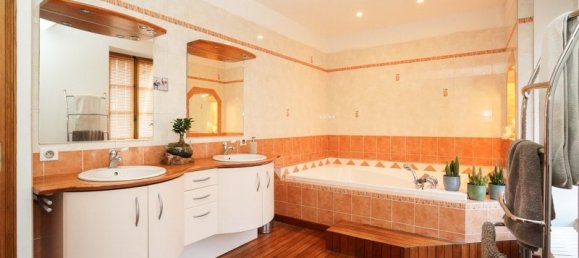 4 bedrooms Villa in Sarthe, France No. 349489 7