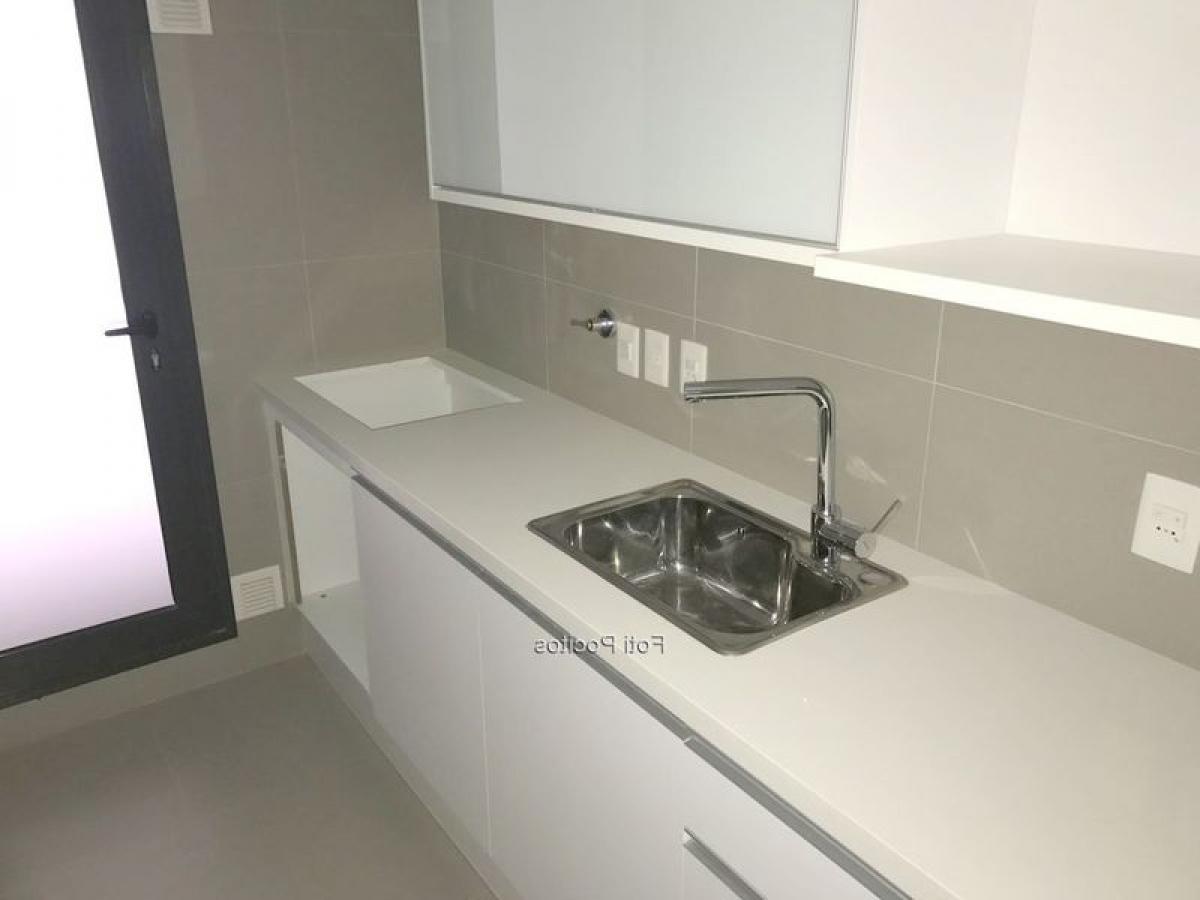 2 bedrooms Apartment in Montevideo, Uruguay No. 10860