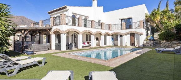 4 Schlafzimmer Villa in Estepona, Spain, Nr. 131317 20