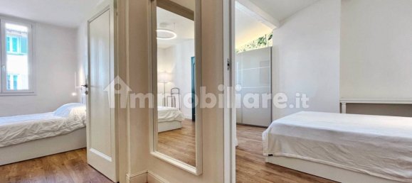 2 bedrooms Apartment in Florence, Italy No. 331171 5