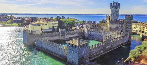 2 Schlafzimmer Wohnung in Sirmione, Italy, Nr. 87727 19