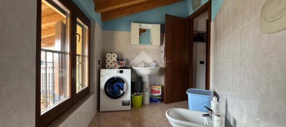 1 bedroom Apartment in Madone, Italy No. 60069 10