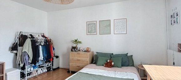 Studio in Reims, France No. 51215 4