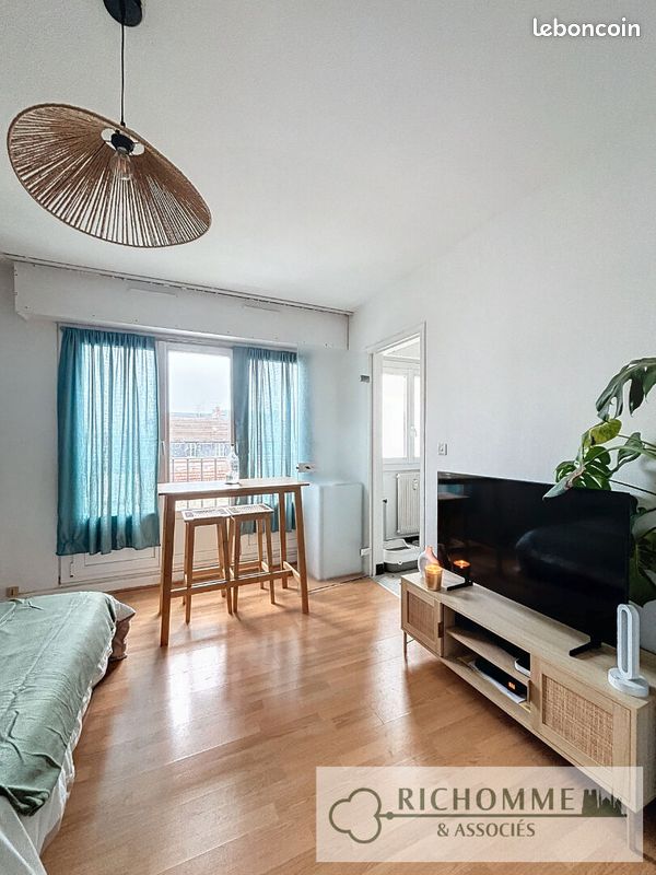 Studio in Reims, France No. 51215