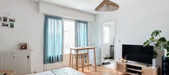 Studio in Reims, France No. 51215 5