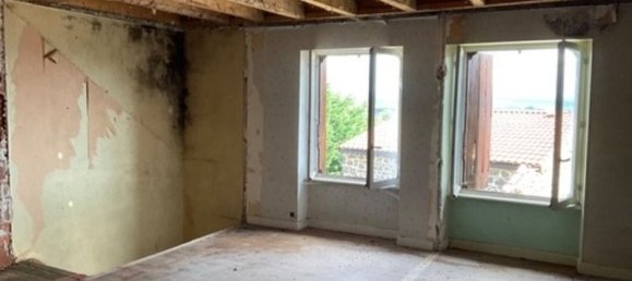 3 rooms Townhouse in Issoire, France No. 194593 5