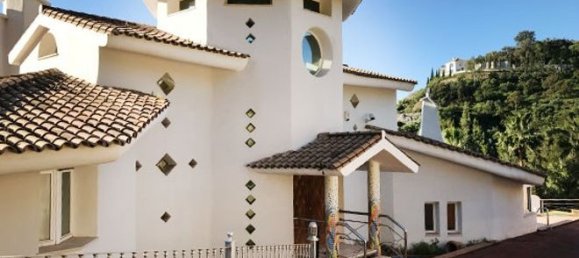 5 bedrooms House in Malaga, Spain No. 147507 2