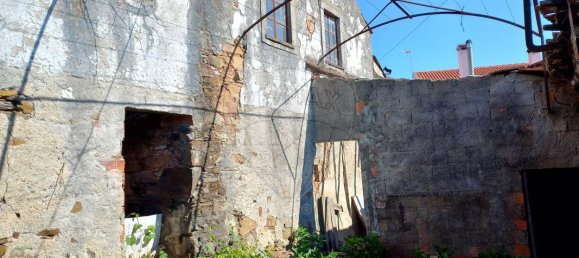 2 bedrooms House in Figueiro dos Vinhos, Portugal No. 18867 4