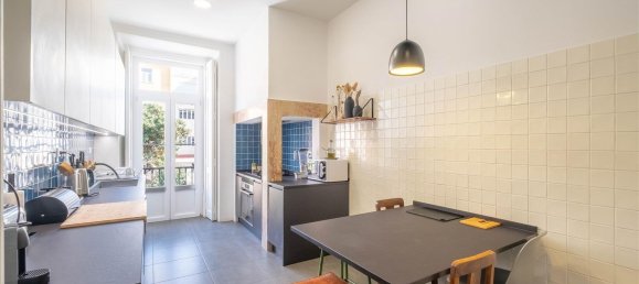 3 bedrooms Apartment in Lisbon, Portugal No. 97321 25