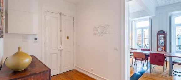 3 bedrooms Apartment in Lisbon, Portugal No. 97321 5