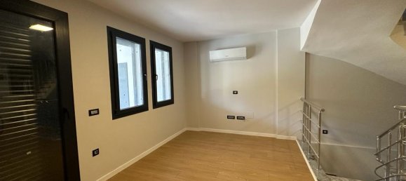 Villa 3+1 in Marmaris, Turkey No. 18539 4