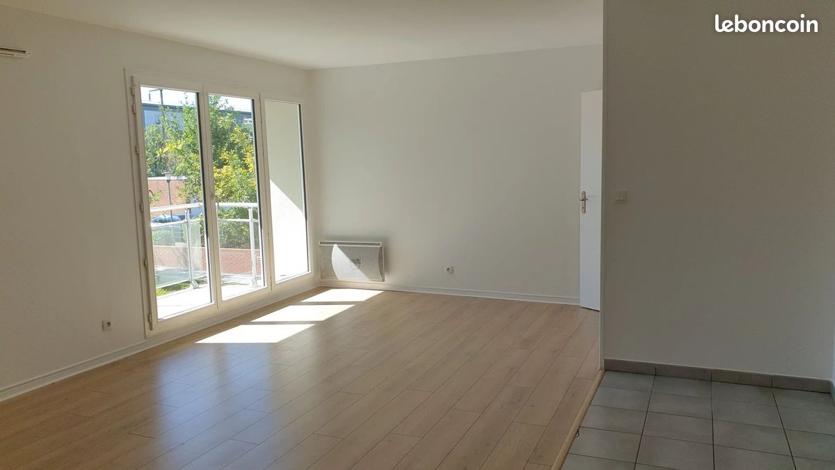 2 غرف نوم شقة في Loos, France رقم 325514