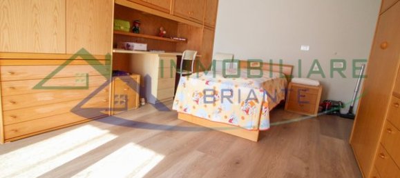 3 rooms Apartment in Golasecca, Italy No. 122974 3