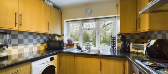 2 bedrooms Maisonette in Cobham, United Kingdom No. 13811 5