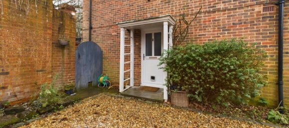 2 bedrooms Maisonette in Cobham, United Kingdom No. 13811 14