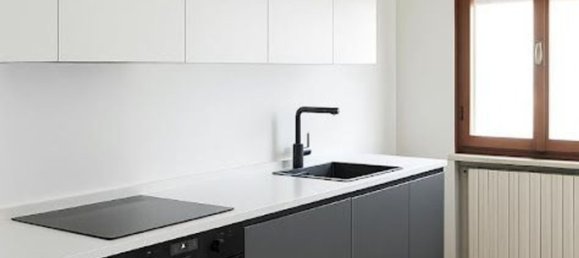 5 bedrooms Apartment in Ferrara, Italy No. 380736 32