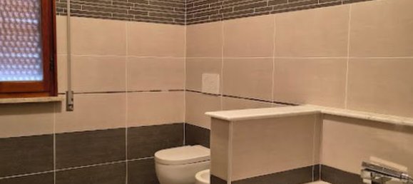 5 bedrooms Apartment in Ferrara, Italy No. 380736 18