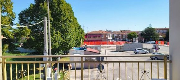 5 bedrooms Apartment in Ferrara, Italy No. 380736 13