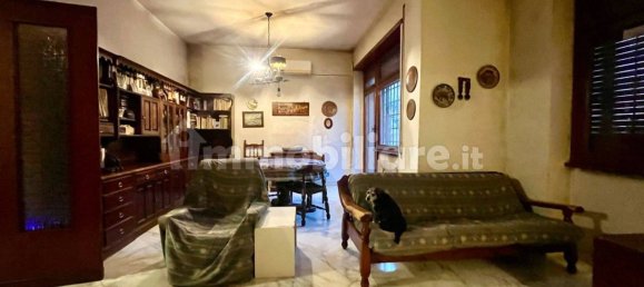 2 bedrooms Apartment in Rome, Italy No. 192390 10