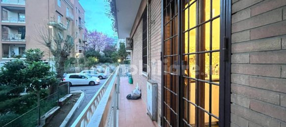 2 bedrooms Apartment in Rome, Italy No. 192390 26