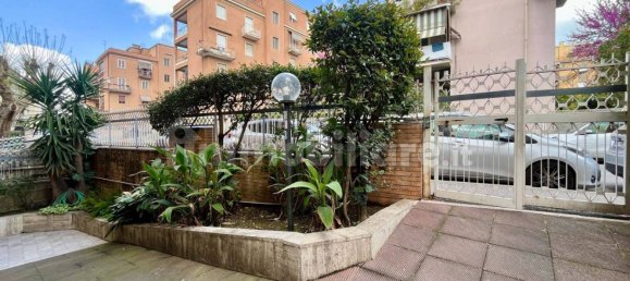 2 bedrooms Apartment in Rome, Italy No. 192390 29