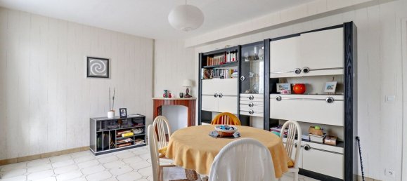 3 bedrooms House in Vernouillet, France No. 151809 3