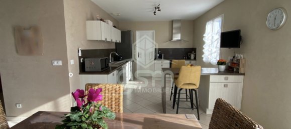 3 Schlafzimmer Haus in Esvres, France, Nr. 159106 15