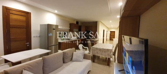 Ático de 2 dormitorios en Luqa, Malta No. 9690 8