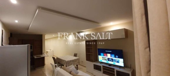 Ático de 2 dormitorios en Luqa, Malta No. 9690 9