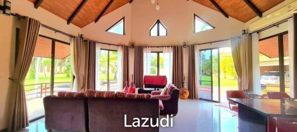 6 bedrooms Commercial property in Sattahip, Thailand No. 17149 4