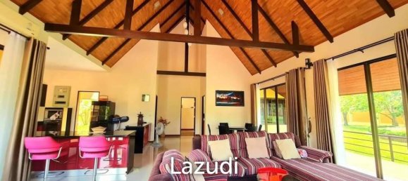 6 bedrooms Commercial property in Sattahip, Thailand No. 17149 7