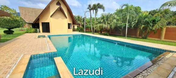 6 bedrooms Commercial property in Sattahip, Thailand No. 17149 3