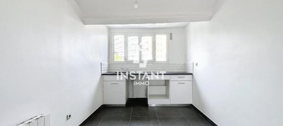 1 bedroom Apartment in Creteil, France No. 176338 15