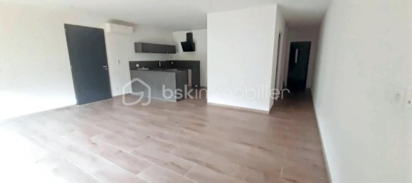 4 Schlafzimmer Haus in La Tour-du-Pin, France, Nr. 320423 2