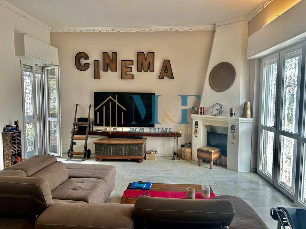 5 bedrooms Villa in Segrate, Italy No. 332120