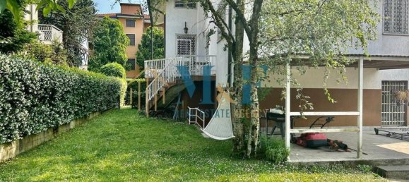 5 bedrooms Villa in Segrate, Italy No. 332120 2