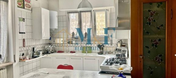 5 bedrooms Villa in Segrate, Italy No. 332120 12