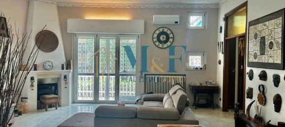 5 bedrooms Villa in Segrate, Italy No. 332120 9