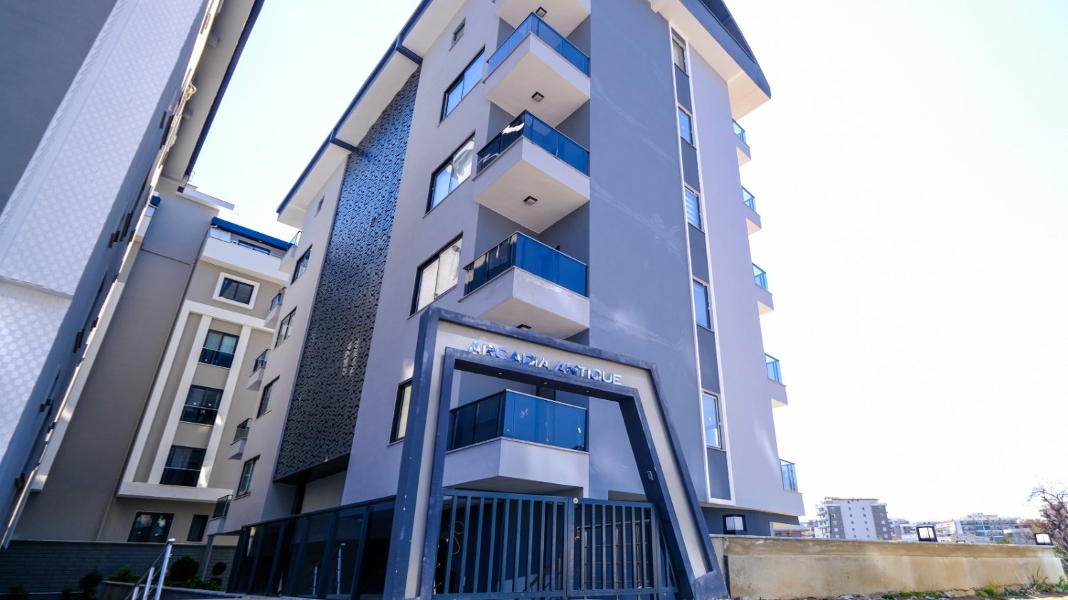 Apartment 1+1 in Mahmutlar, Turkey No. 13114