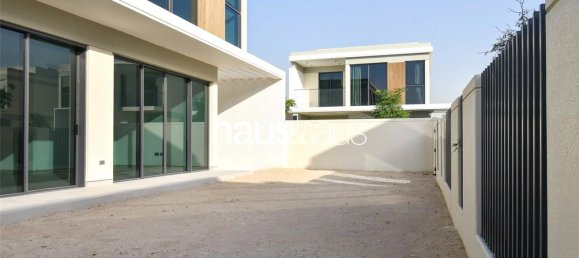 Villa T4 em Tilal Al Ghaf, UAE N.º 98848 2